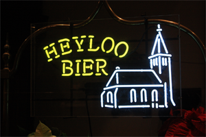 heyloobier neon